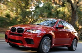  BMW X6 M  